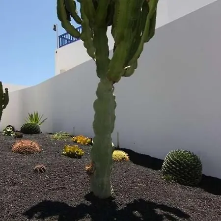 Appartement Playa Blanca Sleeps 6 Pool Wifi *